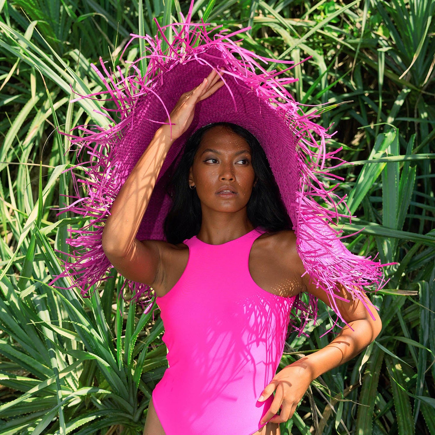 AMORA Oversized Woven Straw Hat in Hot Pink